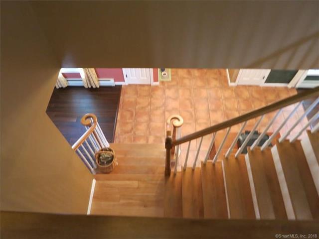 654632_32_L.jpg