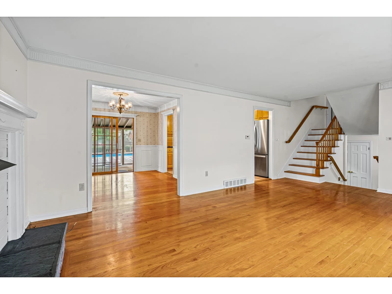 7048632605182047132.webp