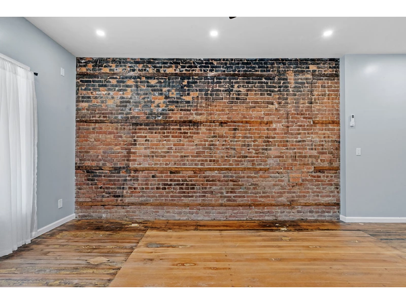 7049532606021521426.webp
