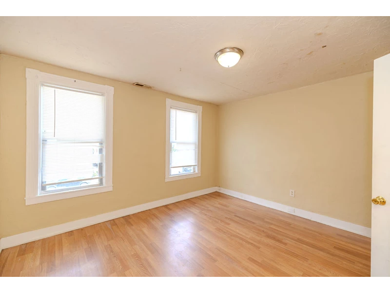 7053312607241824192.webp