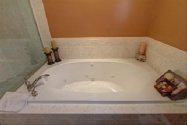560279_6_L.jpg