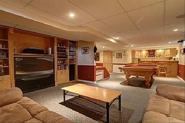 560279_8_L.jpg
