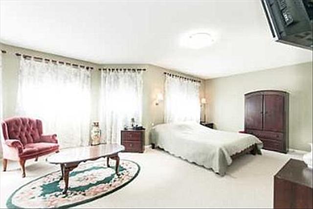 568819_6_L.jpg