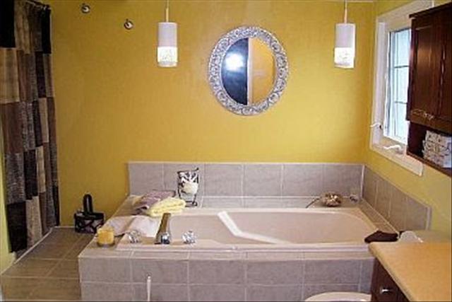 585735_13_L.jpg