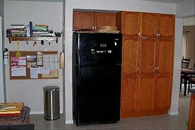 585735_9_L.jpg