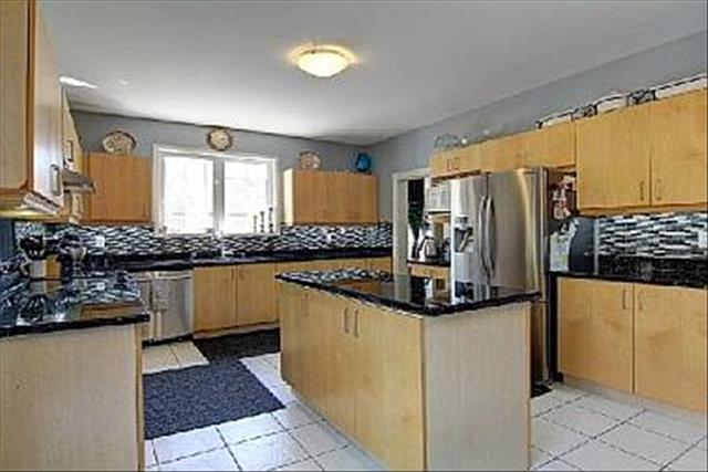 590185_2_L.jpg