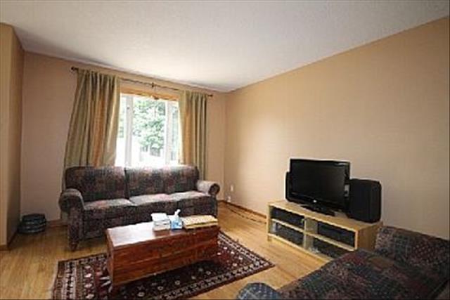 590396_4_L.jpg