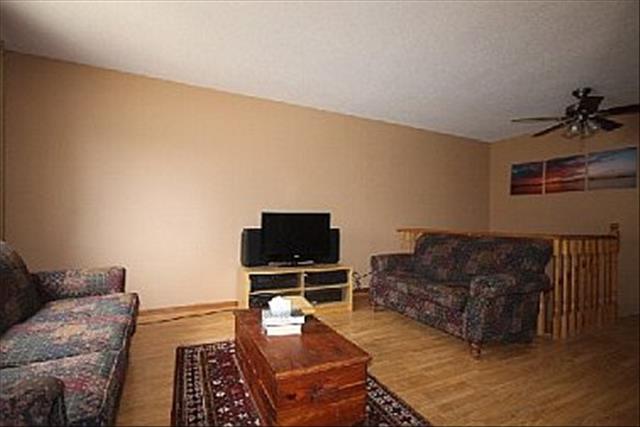 590396_5_L.jpg