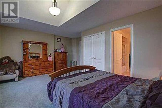 598503_12_L.jpg