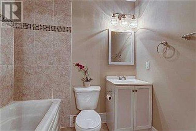 599968_14_L.jpg