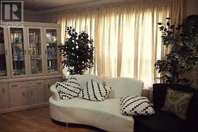 602715_3_L.jpg