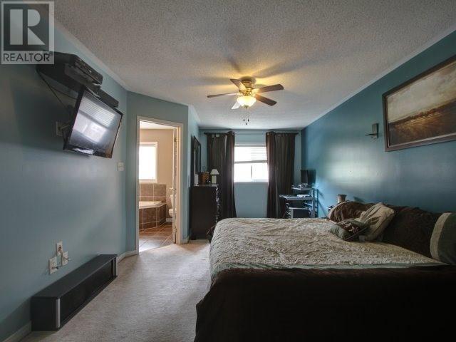 630804_13_L.jpg