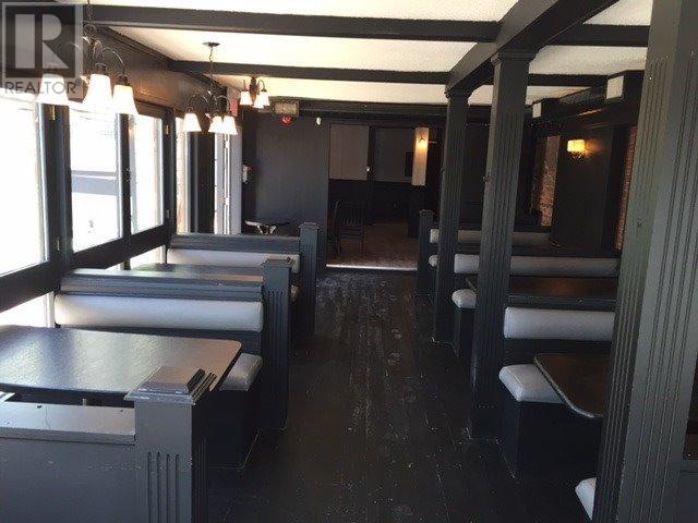 636394_6_L.jpg