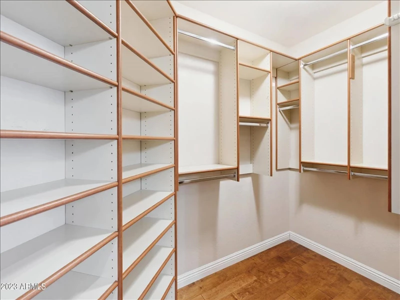 69894323091223532712.webp