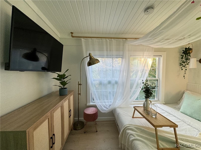 7042632602111507404.webp