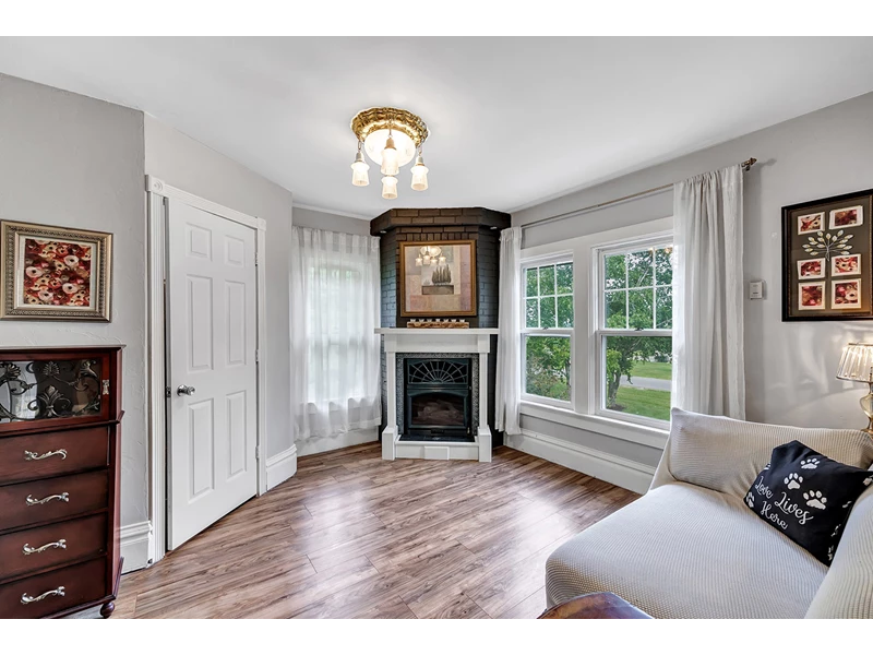 7033162508111753197.webp