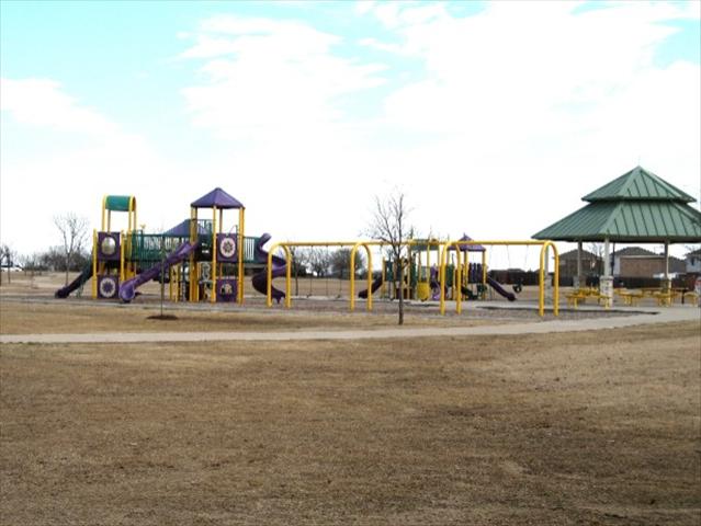 436061_10_L.jpg
