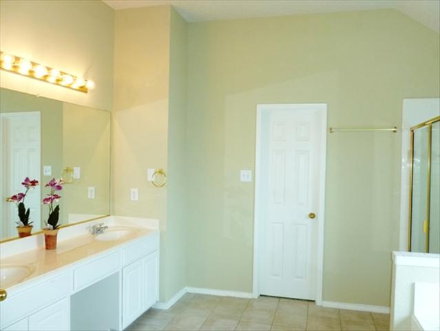 529502_8_L.jpg