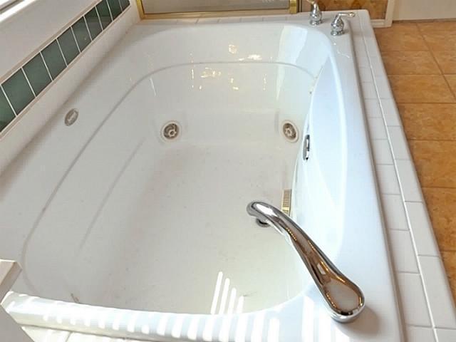 539837_11_L.jpg