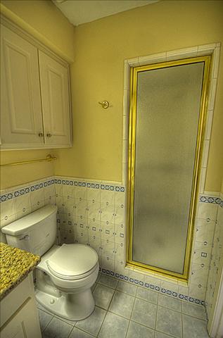 552476_26_L.jpg