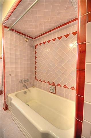552476_30_L.jpg