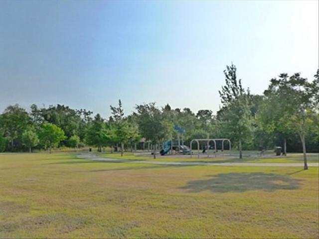 568143_30_L.jpg